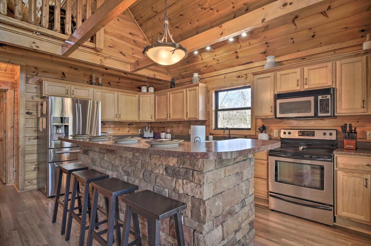 Hatcher Mtn Retreat Sevierville Cabin With Hot Tub! Eksteriør bilde
