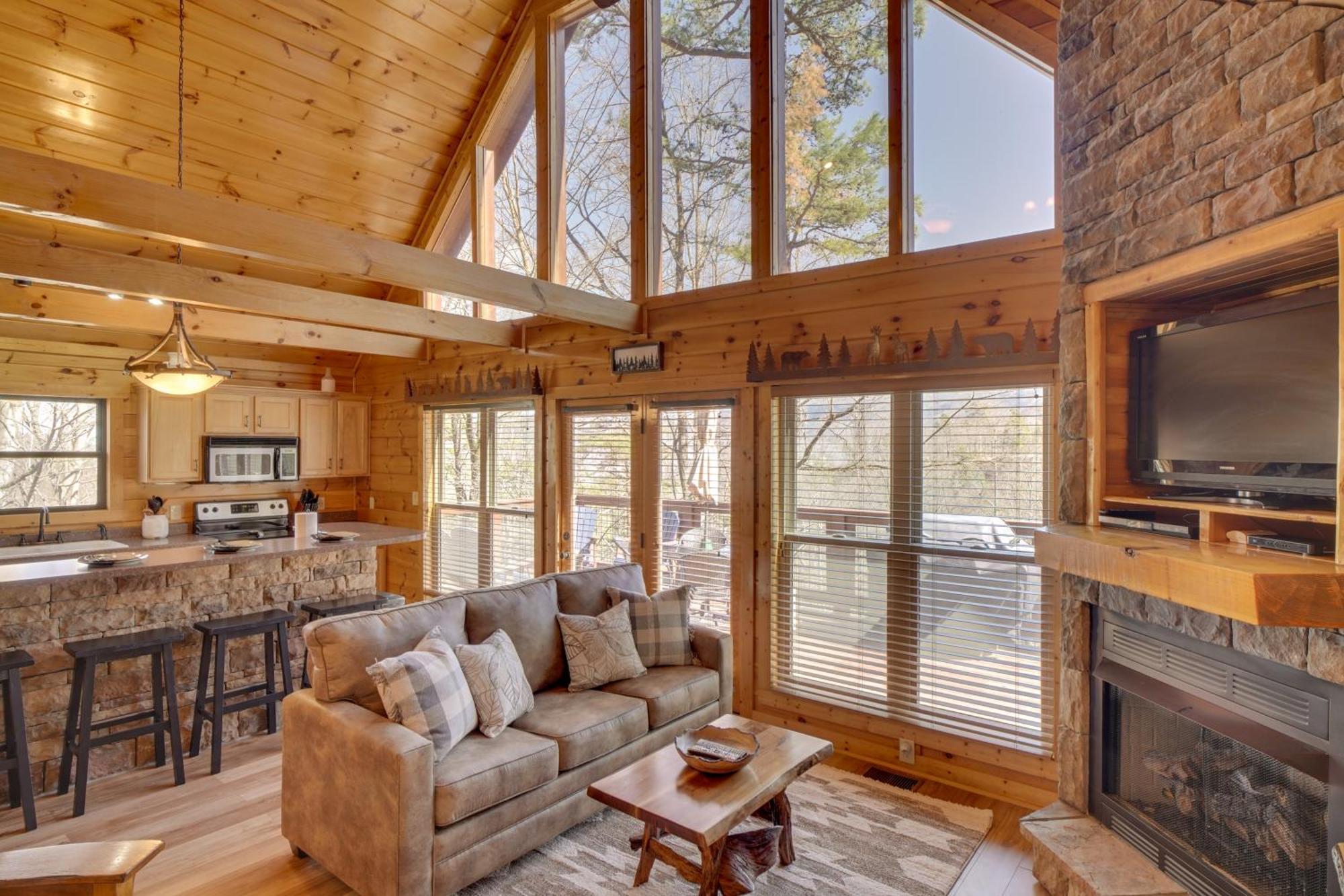 Hatcher Mtn Retreat Sevierville Cabin With Hot Tub! Eksteriør bilde