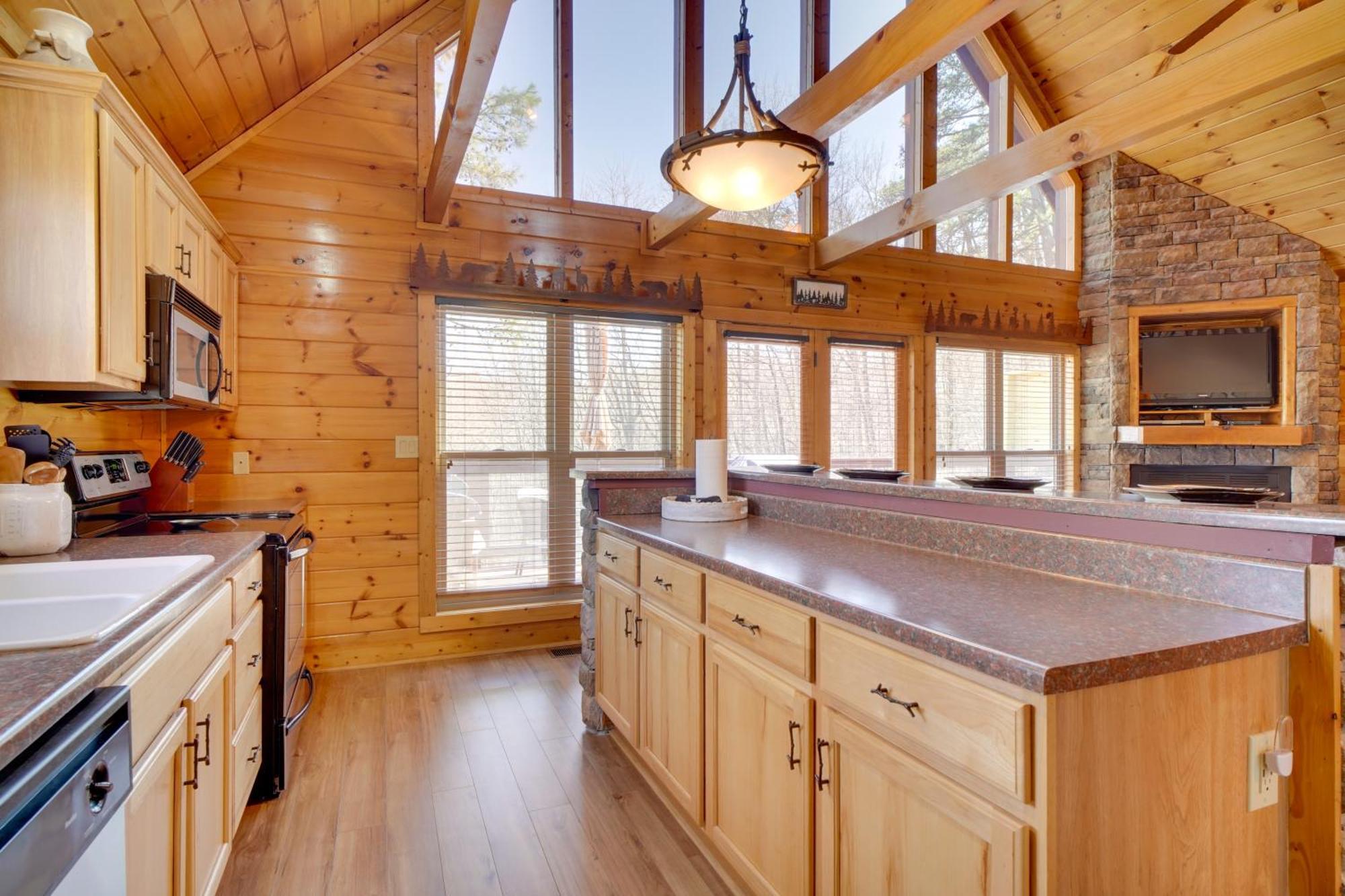 Hatcher Mtn Retreat Sevierville Cabin With Hot Tub! Eksteriør bilde